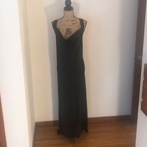 Vera Wang Black Satin Nightgown EUC